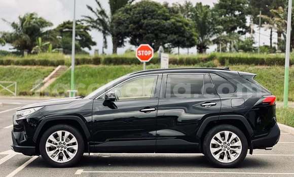 Acheter Occasion Voiture Toyota RAV4 Noir à Antananarivo, Analamanga Acheter Occasion Voiture Toyota RAV4 Noir à Antananarivo, Analamanga