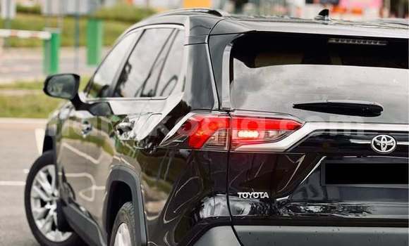 Acheter Occasion Voiture Toyota RAV4 Noir à Antananarivo, Analamanga Acheter Occasion Voiture Toyota RAV4 Noir à Antananarivo, Analamanga