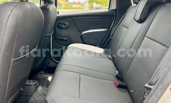 Acheter Occasion Voiture Renault Duster Autre à Antananarivo, Analamanga Acheter Occasion Voiture Renault Duster Autre à Antananarivo, Analamanga