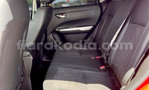 Acheter Occasion Voiture Suzuki Vitara Rouge à Antananarivo, Analamanga Acheter Occasion Voiture Suzuki Vitara Rouge à Antananarivo, Analamanga