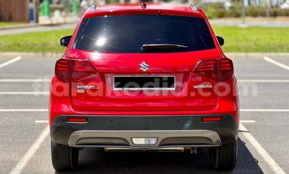 Acheter Occasion Voiture Suzuki Vitara Rouge à Antananarivo, Analamanga Acheter Occasion Voiture Suzuki Vitara Rouge à Antananarivo, Analamanga