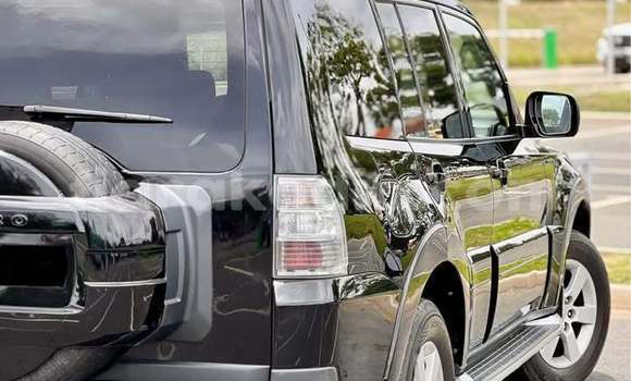 Acheter Occasion Voiture Mitsubishi Pajero Noir à Antananarivo, Analamanga Acheter Occasion Voiture Mitsubishi Pajero Noir à Antananarivo, Analamanga