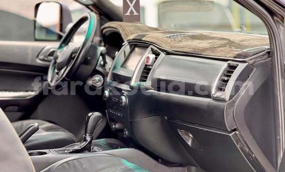 Acheter Occasion Voiture Ford F–150 Noir à Antananarivo, Analamanga Acheter Occasion Voiture Ford F–150 Noir à Antananarivo, Analamanga