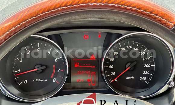 Buy Used Mitsubishi ASX Red Car in Antananarivo in Analamanga Buy Used Mitsubishi ASX Red Car in Antananarivo in Analamanga