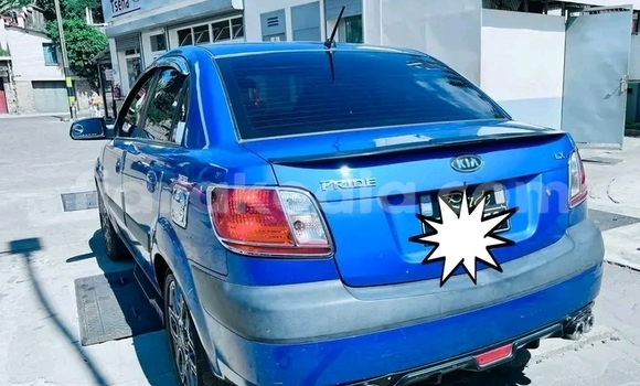 Buy Used Kia Pride Blue Car in Amparafaravola in Alaotra-Mangoro Buy Used Kia Pride Blue Car in Amparafaravola in Alaotra-Mangoro