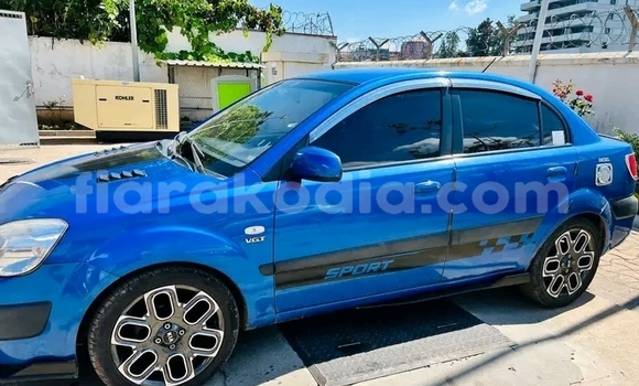 Buy Used Kia Pride Blue Car in Amparafaravola in Alaotra-Mangoro Buy Used Kia Pride Blue Car in Amparafaravola in Alaotra-Mangoro