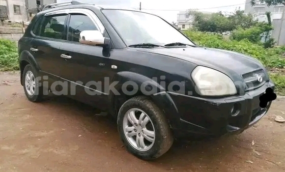 Acheter Occasion Voiture Hyundai Tucson Noir à Ambatondrazaka, Alaotra-Mangoro Acheter Occasion Voiture Hyundai Tucson Noir à Ambatondrazaka, Alaotra-Mangoro