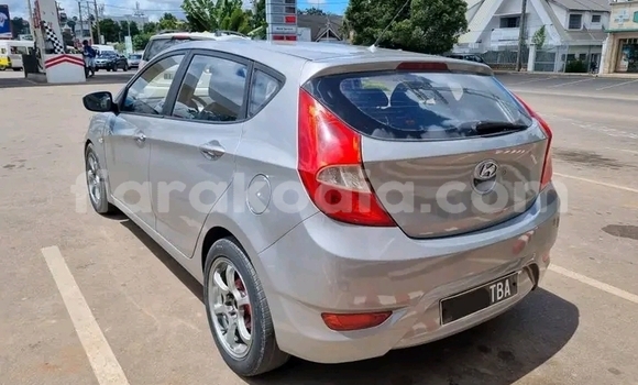 Acheter Occasion Voiture Hyundai Accent Autre à Antananarivo, Analamanga Acheter Occasion Voiture Hyundai Accent Autre à Antananarivo, Analamanga