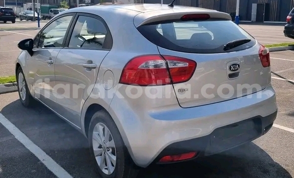 Acheter Occasion Voiture Kia Rio Autre à Ambatondrazaka, Alaotra-Mangoro Acheter Occasion Voiture Kia Rio Autre à Ambatondrazaka, Alaotra-Mangoro