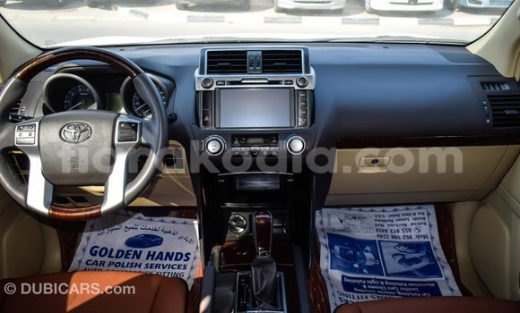 Acheter Import Voiture Toyota Prado Blanc à Import - Dubai, Diana Acheter Import Voiture Toyota Prado Blanc à Import - Dubai, Diana