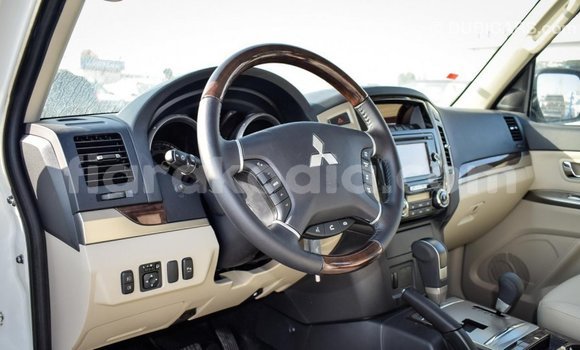 Hividy Mitsubishi Pajero fotsy Car in Import - Dubai in Diana Hividy Mitsubishi Pajero fotsy Car in Import - Dubai in Diana