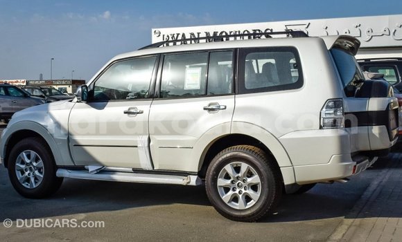 Hividy Mitsubishi Pajero fotsy Car in Import - Dubai in Diana Hividy Mitsubishi Pajero fotsy Car in Import - Dubai in Diana