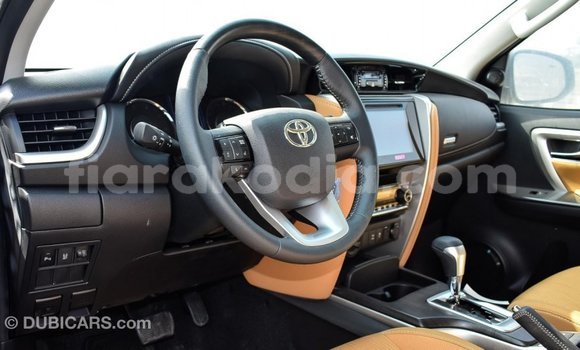 Hividy Toyota Fortuner fotsy Car in Import - Dubai in Diana Hividy Toyota Fortuner fotsy Car in Import - Dubai in Diana